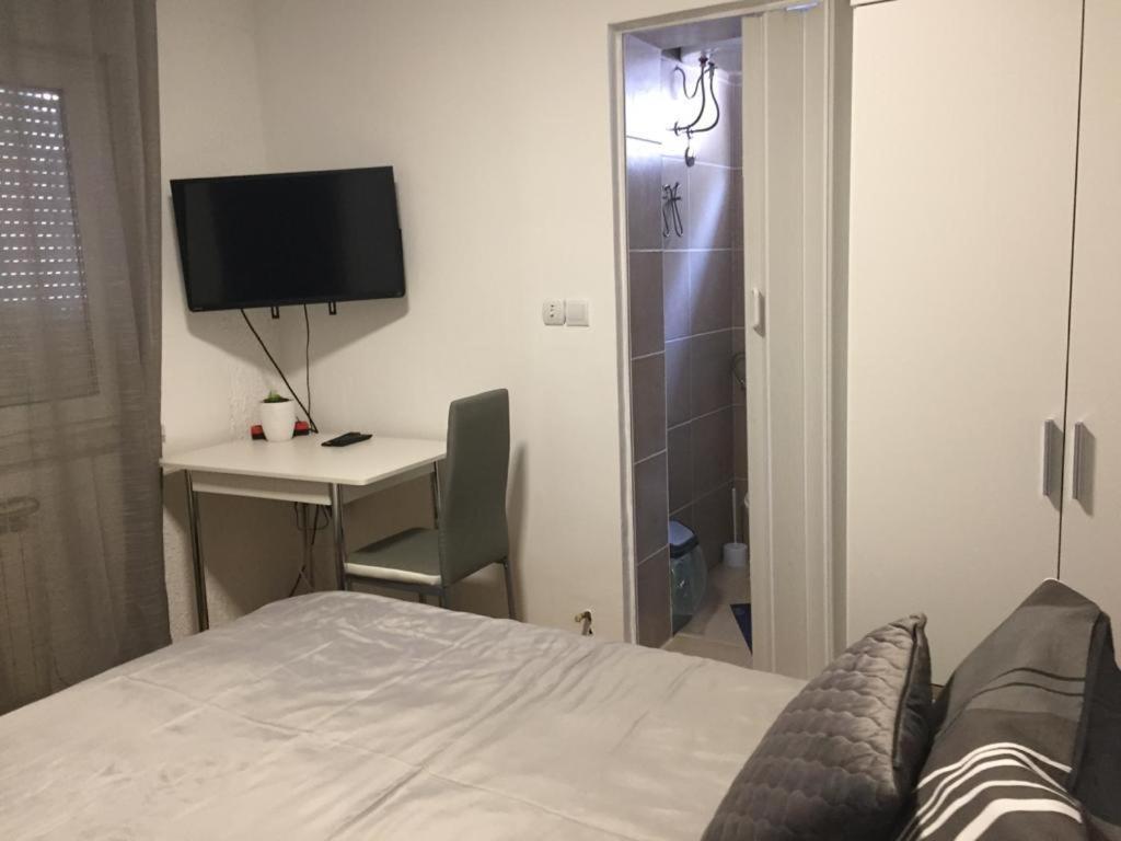 Apartmani Anton Ösek Dış mekan fotoğraf