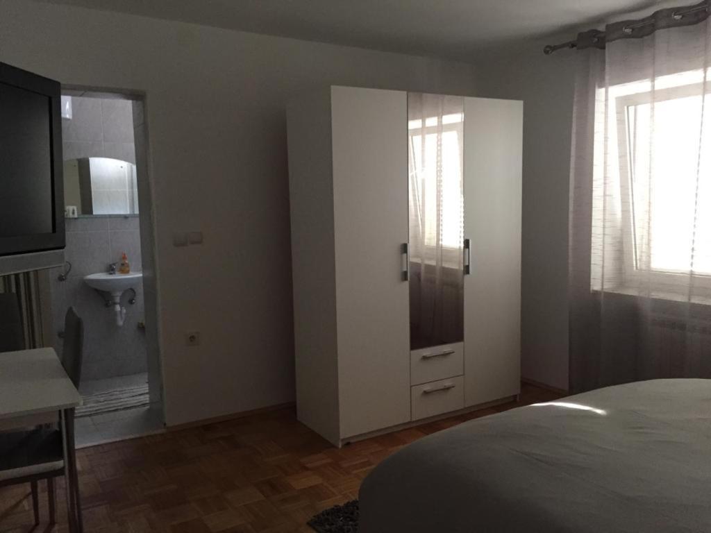 Apartmani Anton Ösek Dış mekan fotoğraf